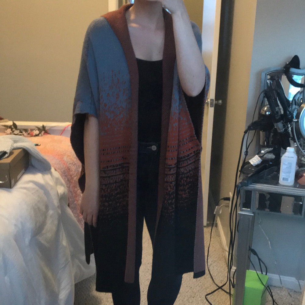 Hooded poncho